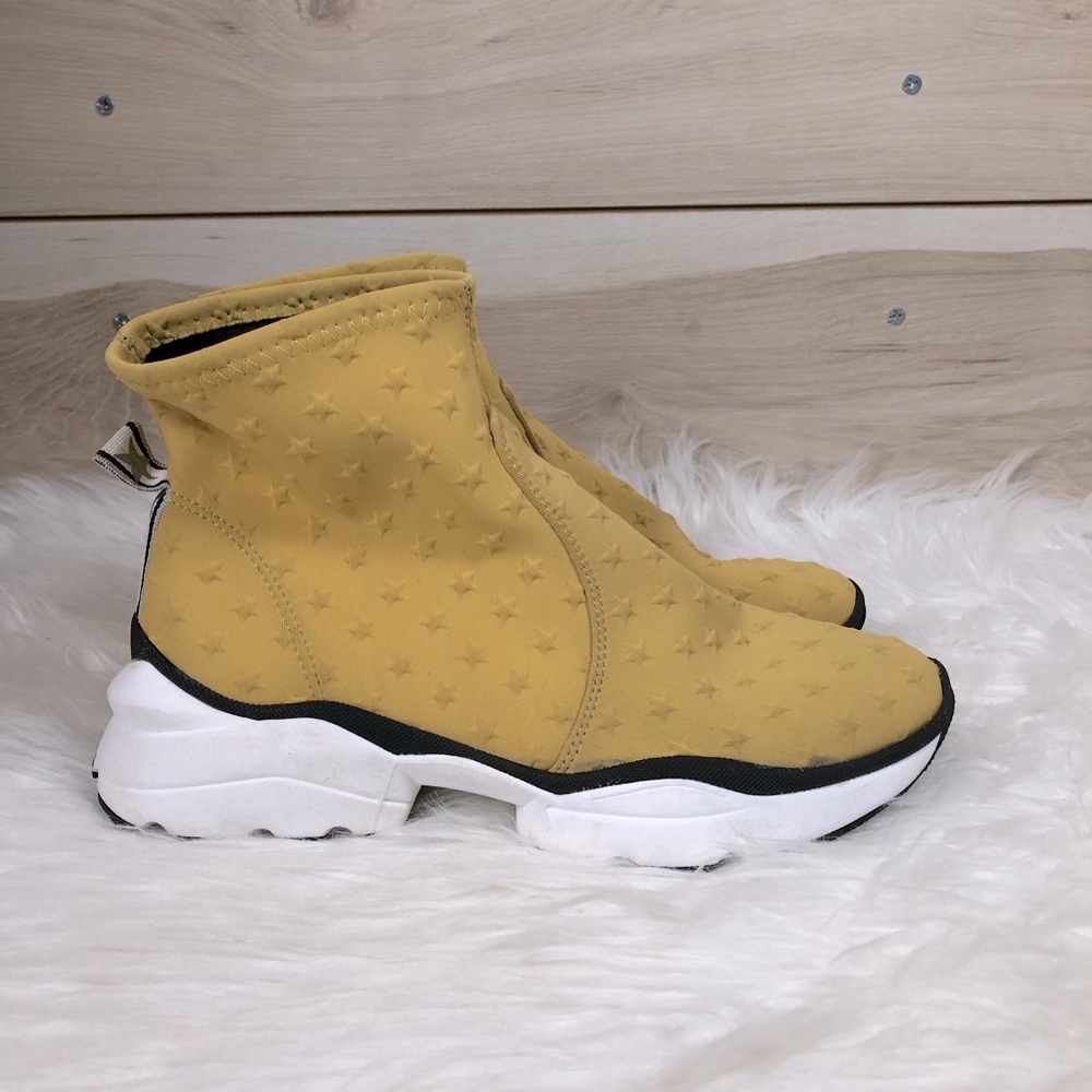 NR Rapisardi Yellow Trainer Booties